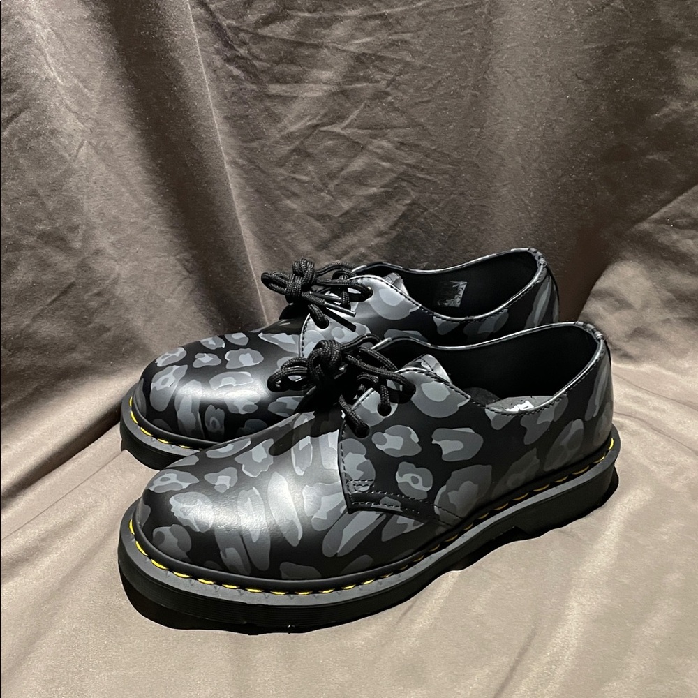 Dr. Martens 1461 Distorted Leopard Camo Print Oxford Boots Women’s 9 Men’s 8